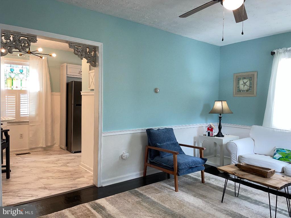 317 JAMES AVE, WAYNESBORO, Virginia 22980, 2 Bedrooms Bedrooms, ,1 BathroomBathrooms,Residential,For sale,317 JAMES AVE,VAAG2002646 MLS # VAAG2002646