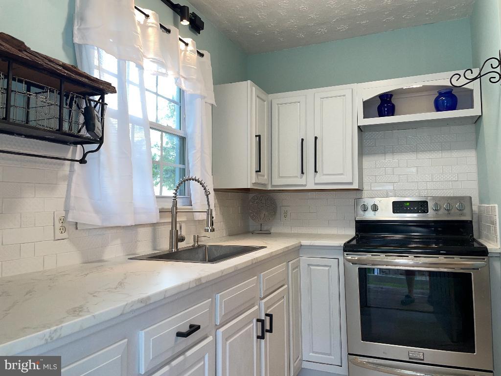 317 JAMES AVE, WAYNESBORO, Virginia 22980, 2 Bedrooms Bedrooms, ,1 BathroomBathrooms,Residential,For sale,317 JAMES AVE,VAAG2002646 MLS # VAAG2002646