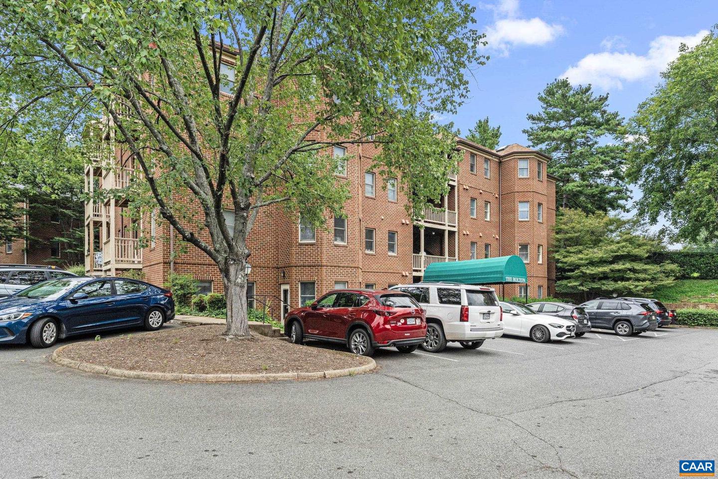 1325 BRANCHLANDS DR #D, CHARLOTTESVILLE, Virginia 22901, 2 Bedrooms Bedrooms, ,2 BathroomsBathrooms,Residential,For sale,1325 BRANCHLANDS DR #D,667751 MLS # 667751