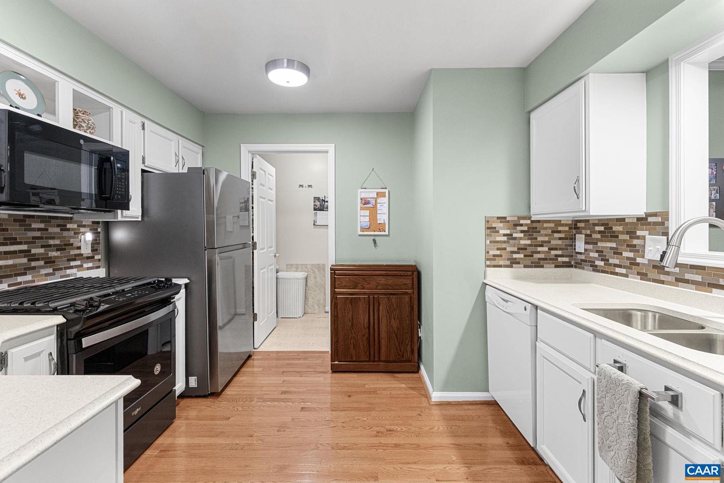 1325 BRANCHLANDS DR #D, CHARLOTTESVILLE, Virginia 22901, 2 Bedrooms Bedrooms, ,2 BathroomsBathrooms,Residential,For sale,1325 BRANCHLANDS DR #D,667751 MLS # 667751