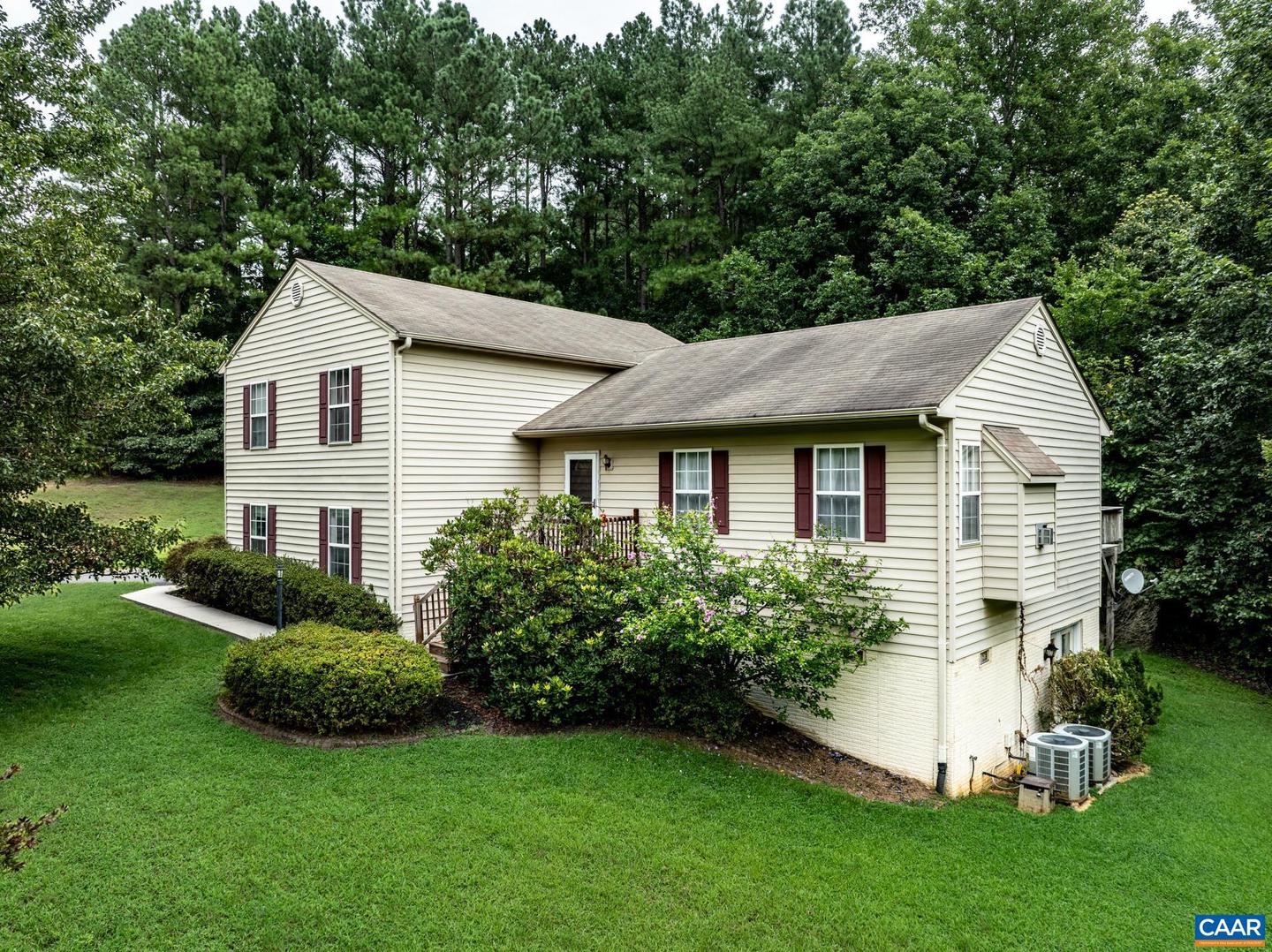 26 MAGNOLIA CT, BARBOURSVILLE, Virginia 22923, 3 Bedrooms Bedrooms, ,2 BathroomsBathrooms,Residential,For sale,26 MAGNOLIA CT,667753 MLS # 667753