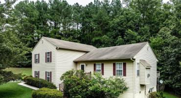 26 MAGNOLIA CT, BARBOURSVILLE, Virginia 22923, 3 Bedrooms Bedrooms, ,2 BathroomsBathrooms,Residential,For sale,26 MAGNOLIA CT,667753 MLS # 667753