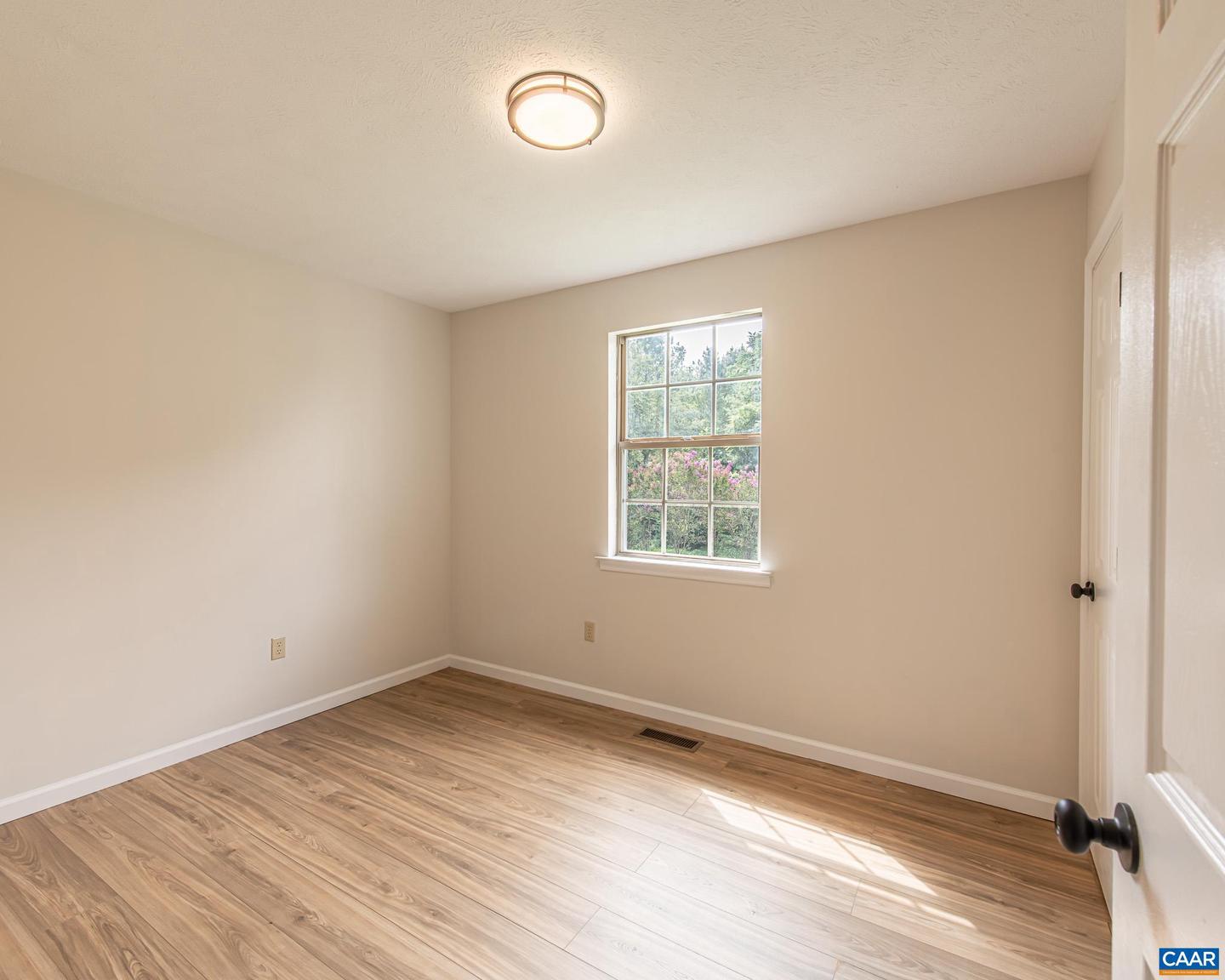 101 DUN GLORY DR, ROCHELLE, Virginia 22738, 3 Bedrooms Bedrooms, ,2 BathroomsBathrooms,Residential,For sale,101 DUN GLORY DR,667756 MLS # 667756