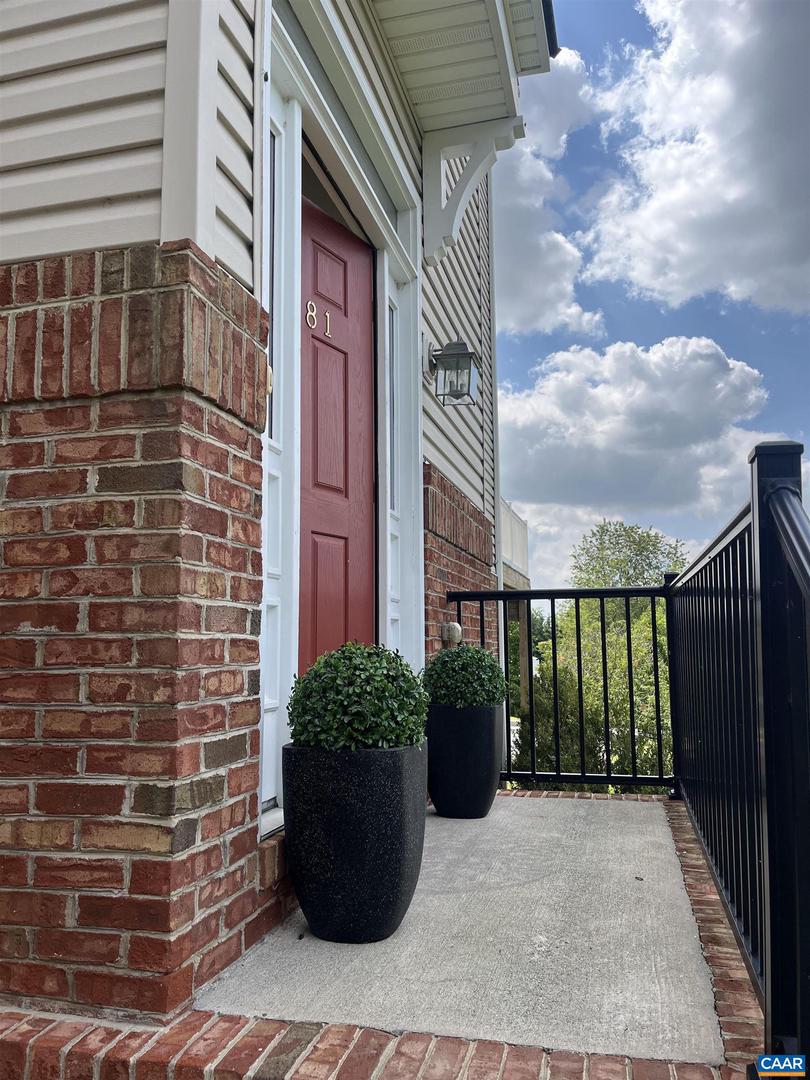 2181 DEYERLE AVE, HARRISONBURG, Virginia 22801, 2 Bedrooms Bedrooms, ,2 BathroomsBathrooms,Residential,For sale,2181 DEYERLE AVE,667763 MLS # 667763