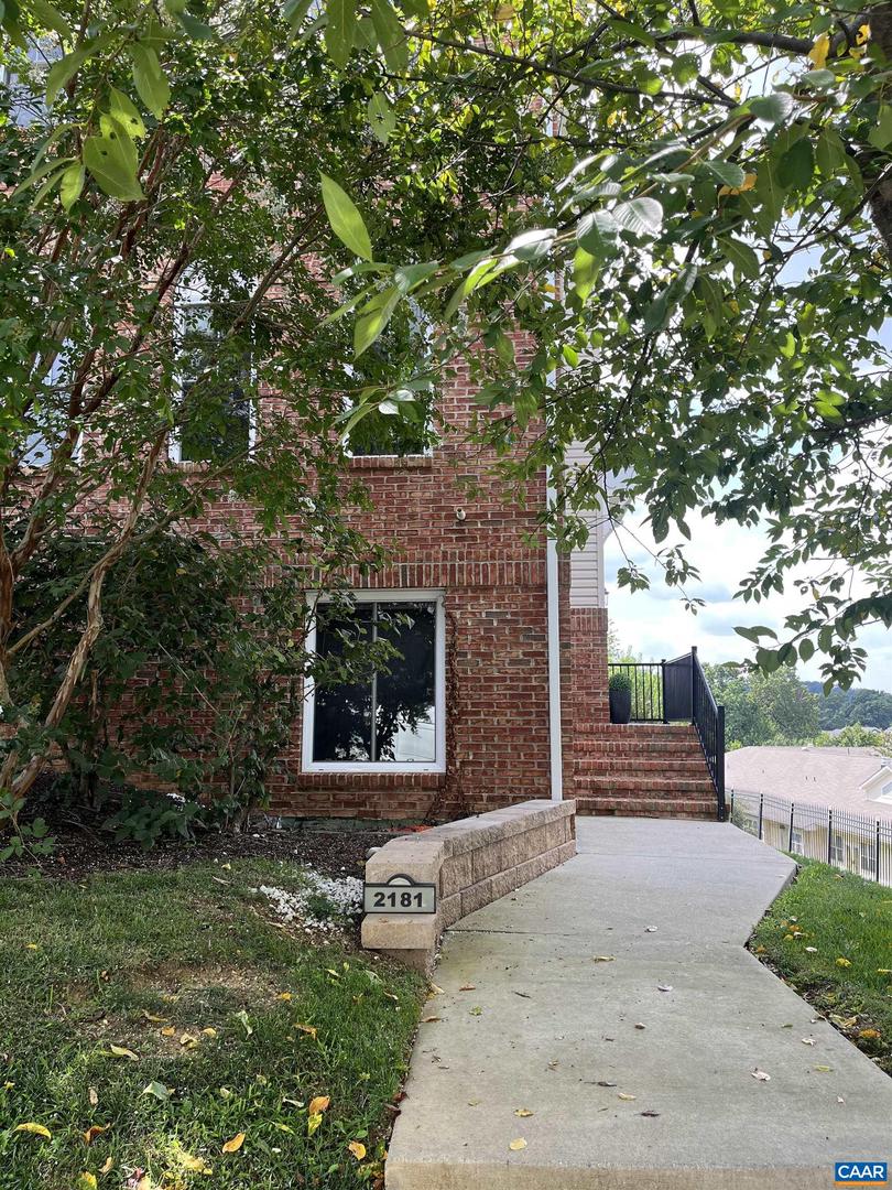 2181 DEYERLE AVE, HARRISONBURG, Virginia 22801, 2 Bedrooms Bedrooms, ,2 BathroomsBathrooms,Residential,For sale,2181 DEYERLE AVE,667763 MLS # 667763