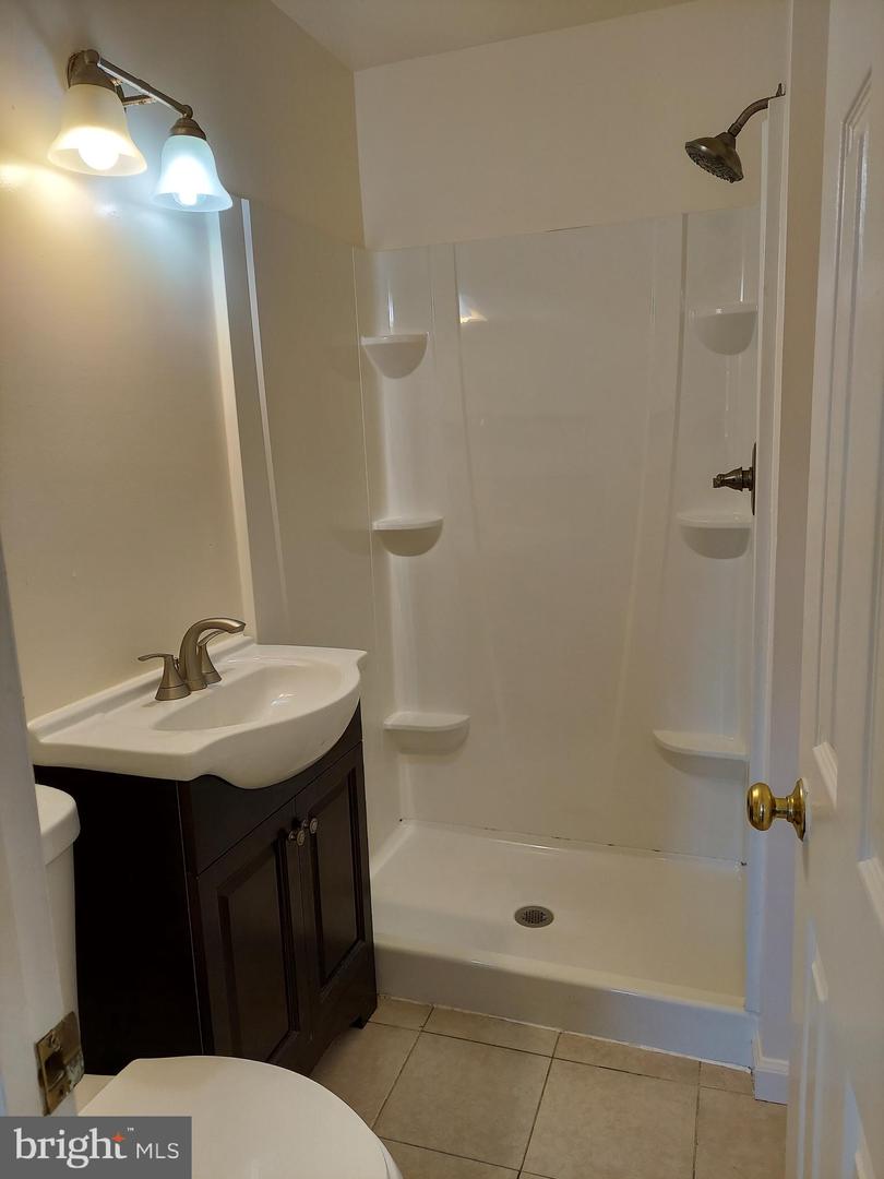 7921 MEADOW CT, MANASSAS, Virginia 20109, 3 Bedrooms Bedrooms, ,3 BathroomsBathrooms,Residential,For sale,7921 MEADOW CT,VAPW2101352 MLS # VAPW2101352