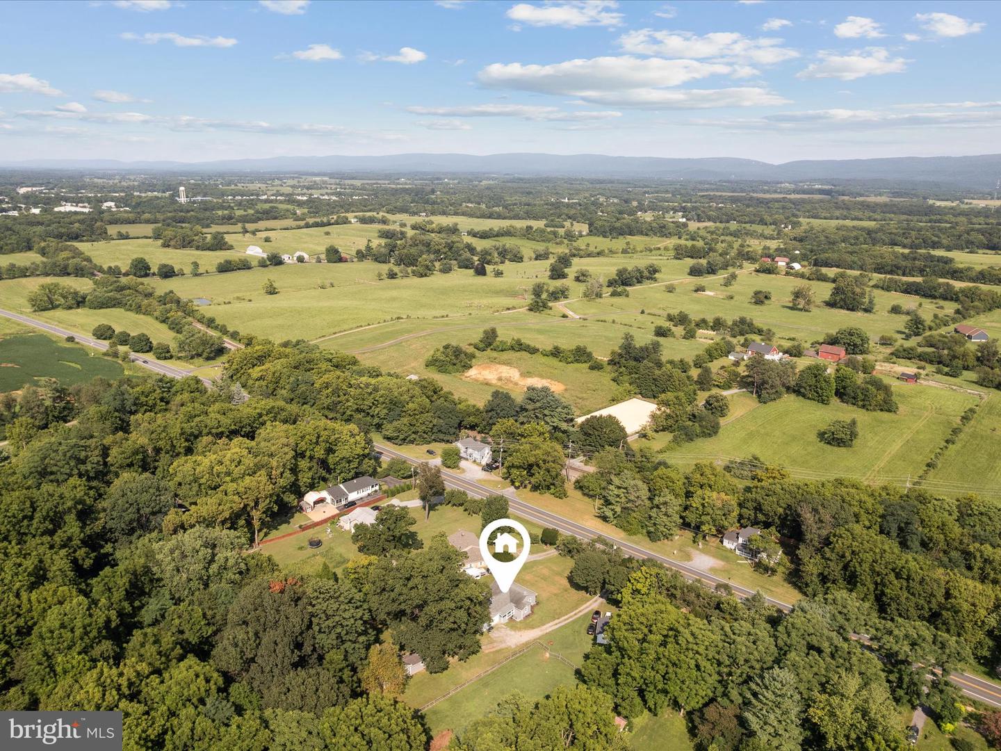 6866 LORD FAIRFAX HWY, BERRYVILLE, Virginia 22611, 3 Bedrooms Bedrooms, ,2 BathroomsBathrooms,Residential,For sale,6866 LORD FAIRFAX HWY,VACL2003910 MLS # VACL2003910
