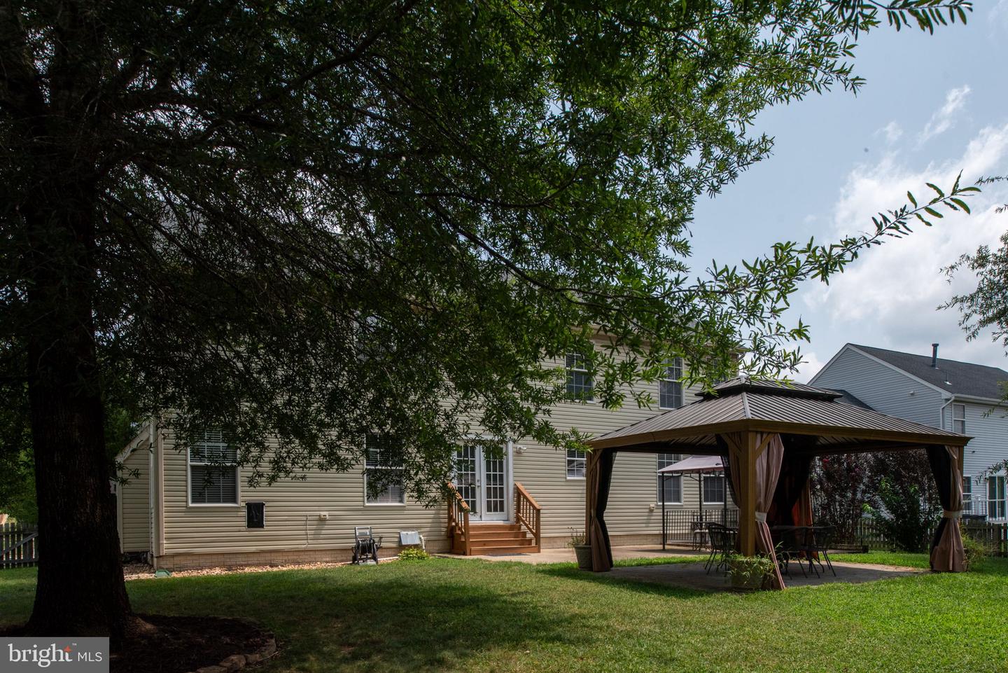 39 VILLAGE GROVE RD, FREDERICKSBURG, Virginia 22406, 5 Bedrooms Bedrooms, ,3 BathroomsBathrooms,Residential,For sale,39 VILLAGE GROVE RD,VAST2041388 MLS # VAST2041388