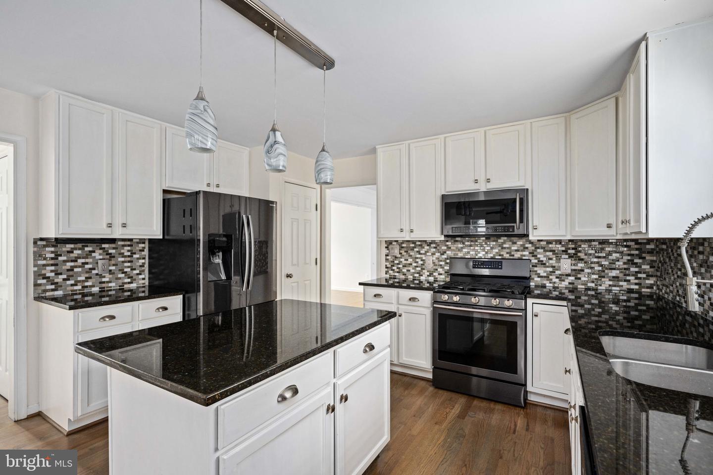 39 VILLAGE GROVE RD, FREDERICKSBURG, Virginia 22406, 5 Bedrooms Bedrooms, ,3 BathroomsBathrooms,Residential,For sale,39 VILLAGE GROVE RD,VAST2041388 MLS # VAST2041388