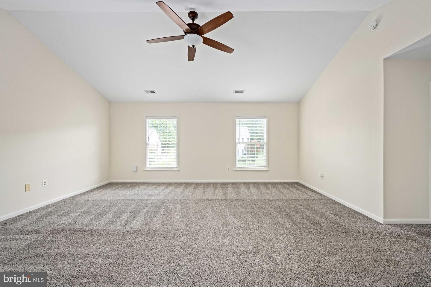 39 VILLAGE GROVE RD, FREDERICKSBURG, Virginia 22406, 5 Bedrooms Bedrooms, ,3 BathroomsBathrooms,Residential,For sale,39 VILLAGE GROVE RD,VAST2041388 MLS # VAST2041388