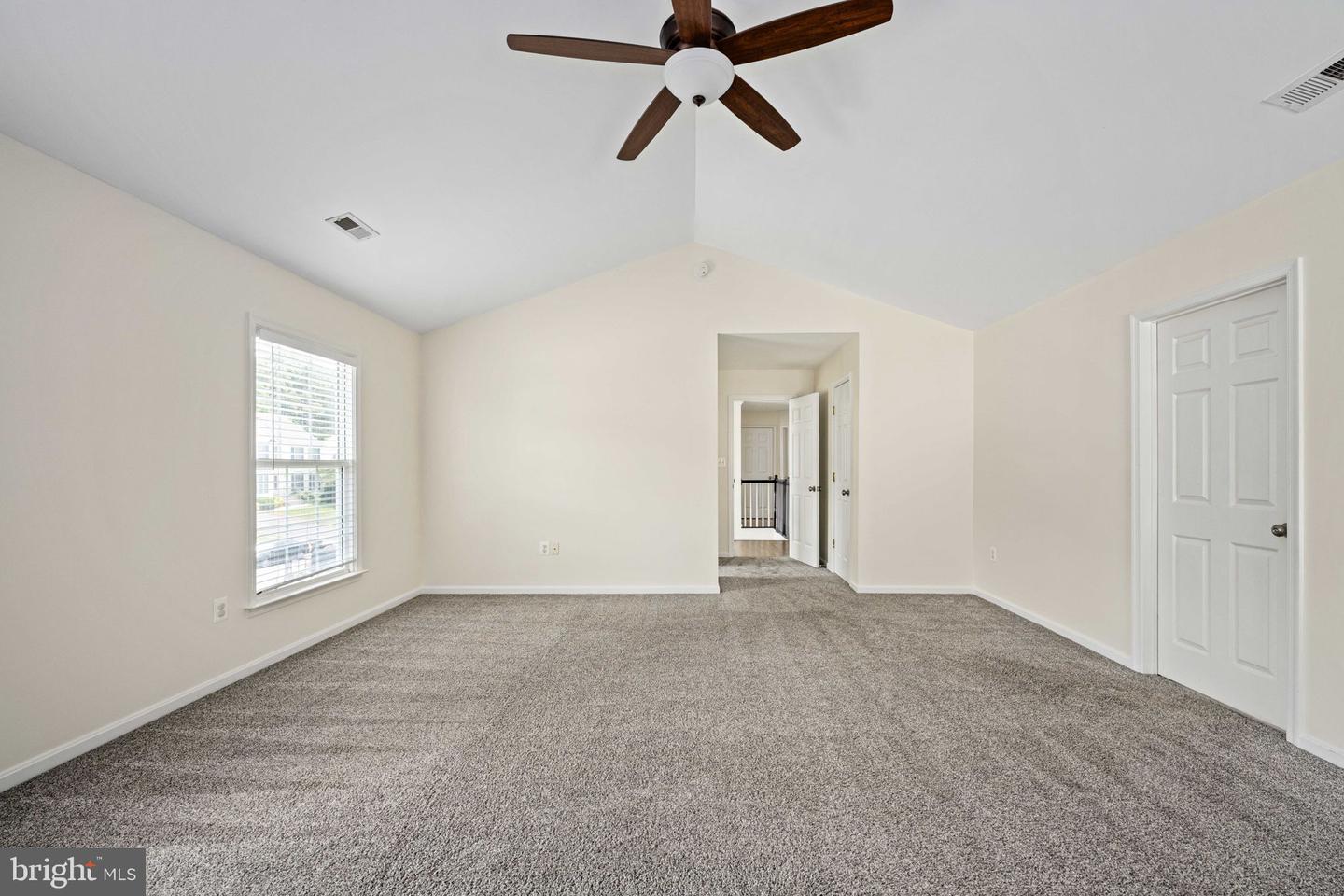 39 VILLAGE GROVE RD, FREDERICKSBURG, Virginia 22406, 5 Bedrooms Bedrooms, ,3 BathroomsBathrooms,Residential,For sale,39 VILLAGE GROVE RD,VAST2041388 MLS # VAST2041388