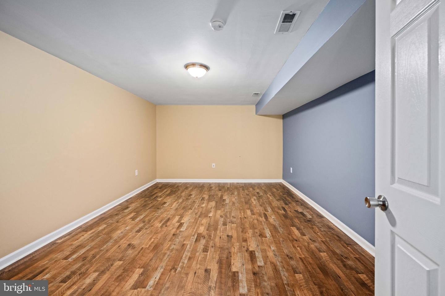 39 VILLAGE GROVE RD, FREDERICKSBURG, Virginia 22406, 5 Bedrooms Bedrooms, ,3 BathroomsBathrooms,Residential,For sale,39 VILLAGE GROVE RD,VAST2041388 MLS # VAST2041388