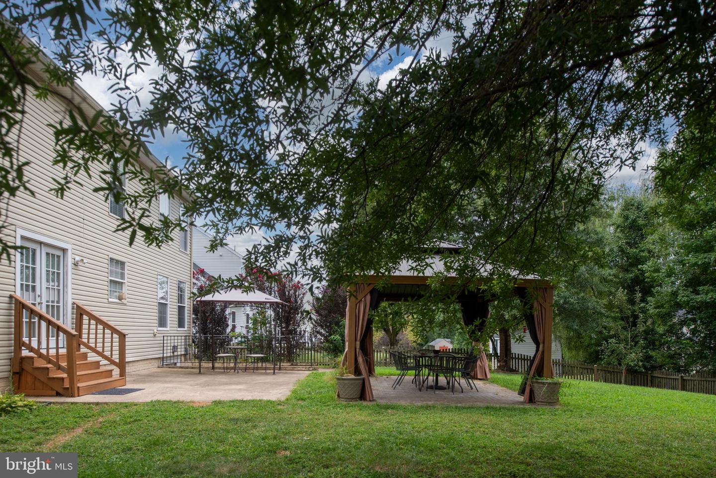 39 VILLAGE GROVE RD, FREDERICKSBURG, Virginia 22406, 5 Bedrooms Bedrooms, ,3 BathroomsBathrooms,Residential,For sale,39 VILLAGE GROVE RD,VAST2041388 MLS # VAST2041388