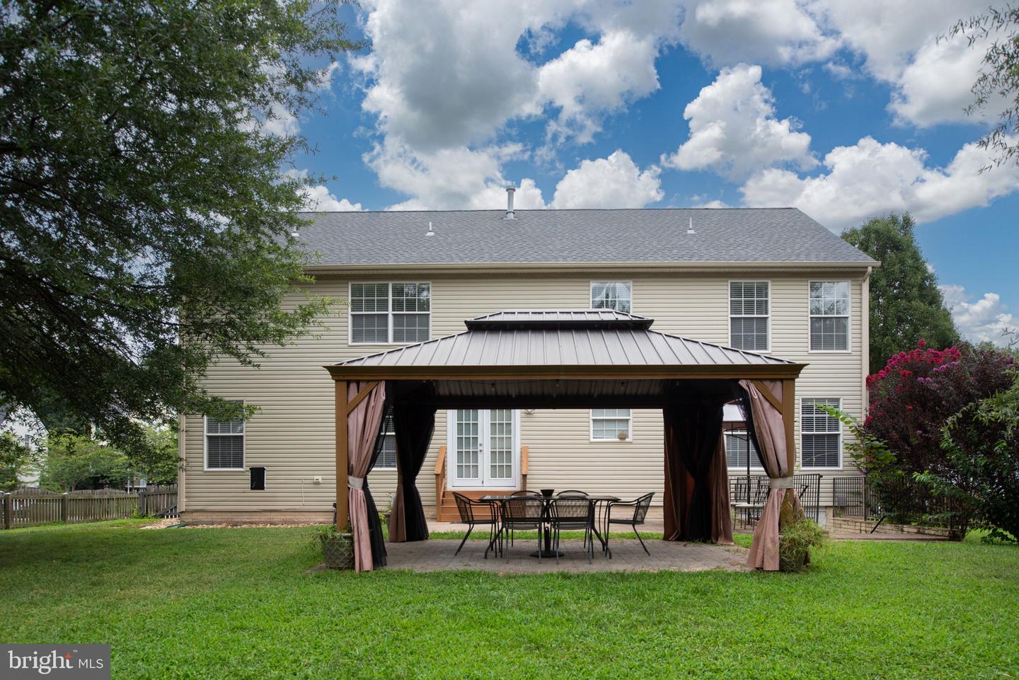 39 VILLAGE GROVE RD, FREDERICKSBURG, Virginia 22406, 5 Bedrooms Bedrooms, ,3 BathroomsBathrooms,Residential,For sale,39 VILLAGE GROVE RD,VAST2041388 MLS # VAST2041388