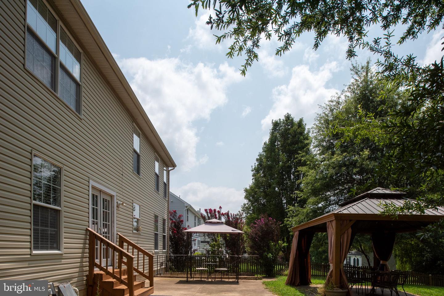 39 VILLAGE GROVE RD, FREDERICKSBURG, Virginia 22406, 5 Bedrooms Bedrooms, ,3 BathroomsBathrooms,Residential,For sale,39 VILLAGE GROVE RD,VAST2041388 MLS # VAST2041388