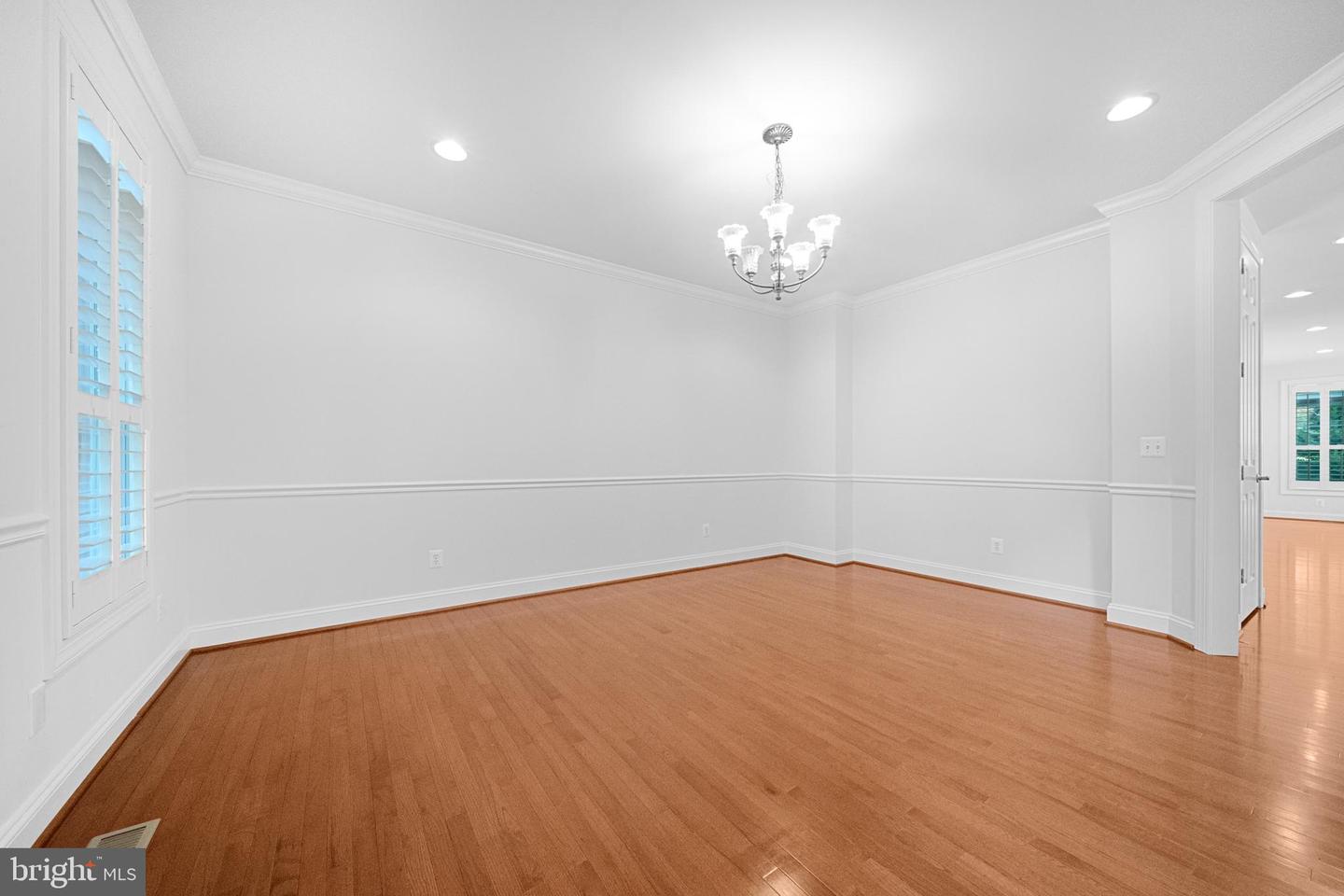 9053 JOHN SUTHERLAND LN, LORTON, Virginia 22079, 5 Bedrooms Bedrooms, ,4 BathroomsBathrooms,Residential,For sale,9053 JOHN SUTHERLAND LN,VAFX2260772 MLS # VAFX2260772