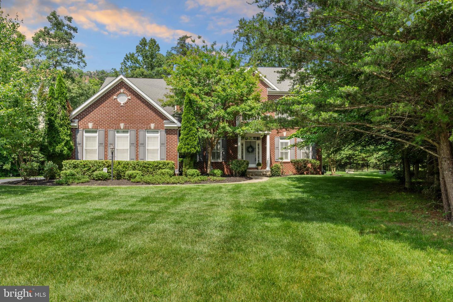 9053 JOHN SUTHERLAND LN, LORTON, Virginia 22079, 5 Bedrooms Bedrooms, ,4 BathroomsBathrooms,Residential,For sale,9053 JOHN SUTHERLAND LN,VAFX2260772 MLS # VAFX2260772