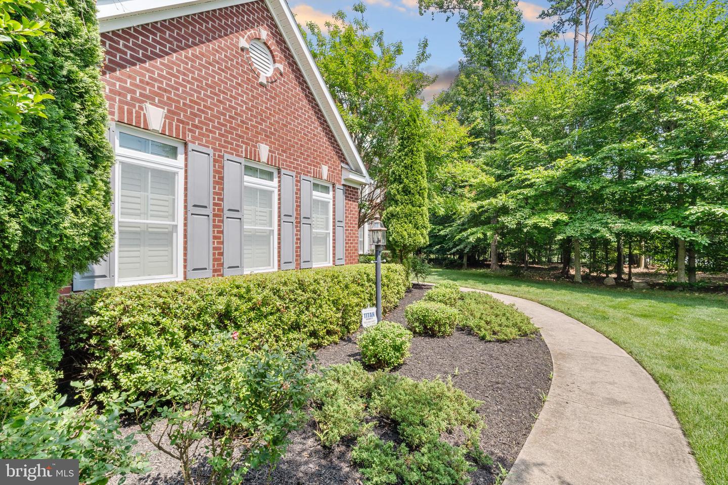 9053 JOHN SUTHERLAND LN, LORTON, Virginia 22079, 5 Bedrooms Bedrooms, ,4 BathroomsBathrooms,Residential,For sale,9053 JOHN SUTHERLAND LN,VAFX2260772 MLS # VAFX2260772