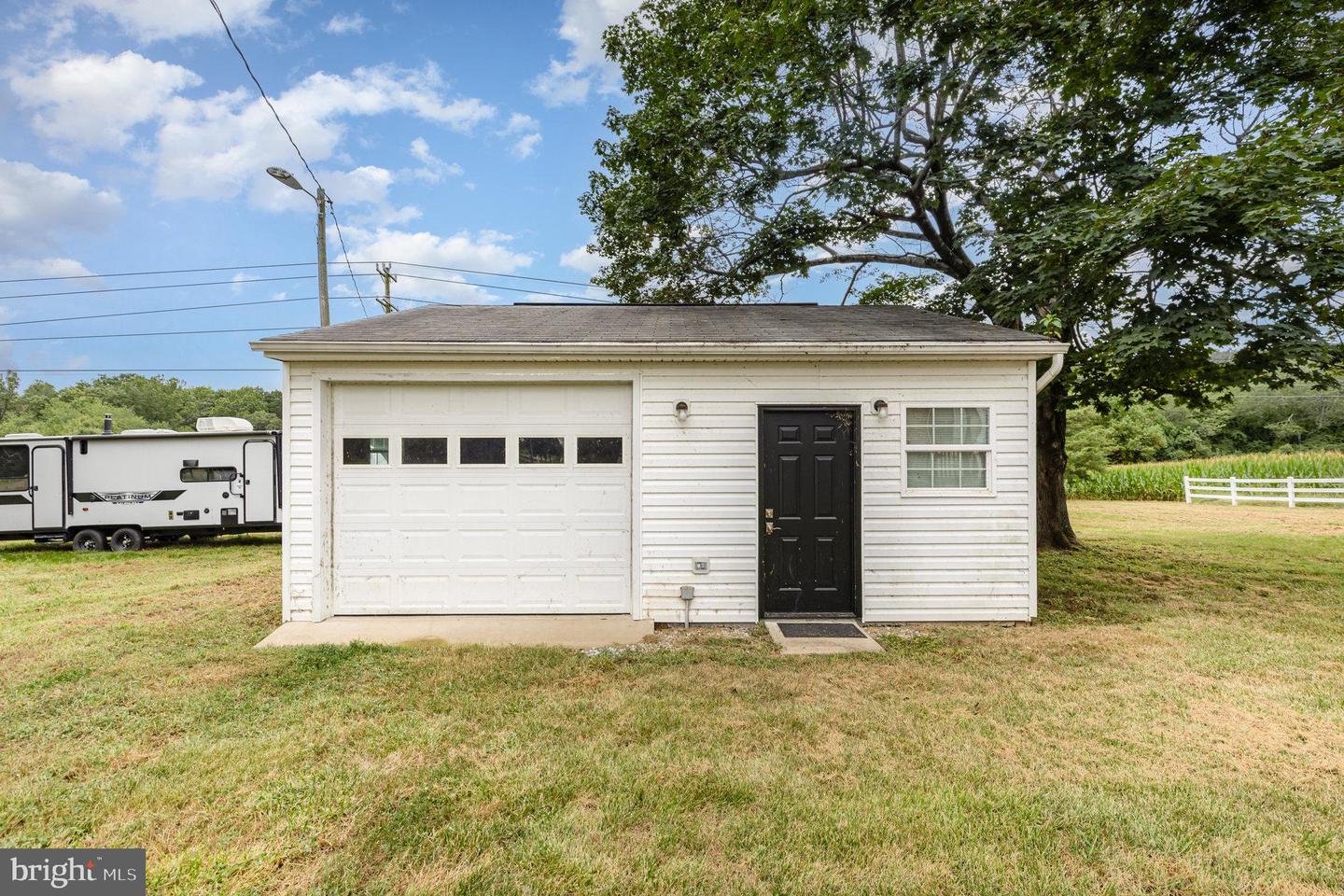 14302 W CATHARPIN RD, SPOTSYLVANIA, Virginia 22551, 3 Bedrooms Bedrooms, 9 Rooms Rooms,2 BathroomsBathrooms,Residential,For sale,14302 W CATHARPIN RD,VASP2035430 MLS # VASP2035430