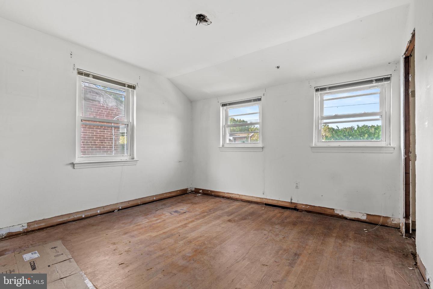 4414 DUBOIS PL SE, WASHINGTON, District Of Columbia 20019, 3 Bedrooms Bedrooms, ,2 BathroomsBathrooms,Residential,For sale,4414 DUBOIS PL SE,DCDC2214918 MLS # DCDC2214918