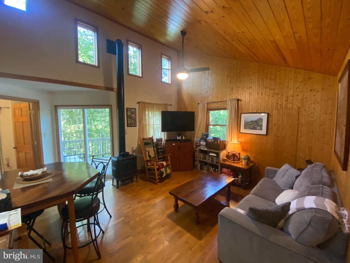 568 CLIFF HEIGHTS RD, STANLEY, Virginia 22851, 1 Bedroom Bedrooms, 4 Rooms Rooms,1 BathroomBathrooms,Residential,For sale,568 CLIFF HEIGHTS RD,VAPA2005258 MLS # VAPA2005258