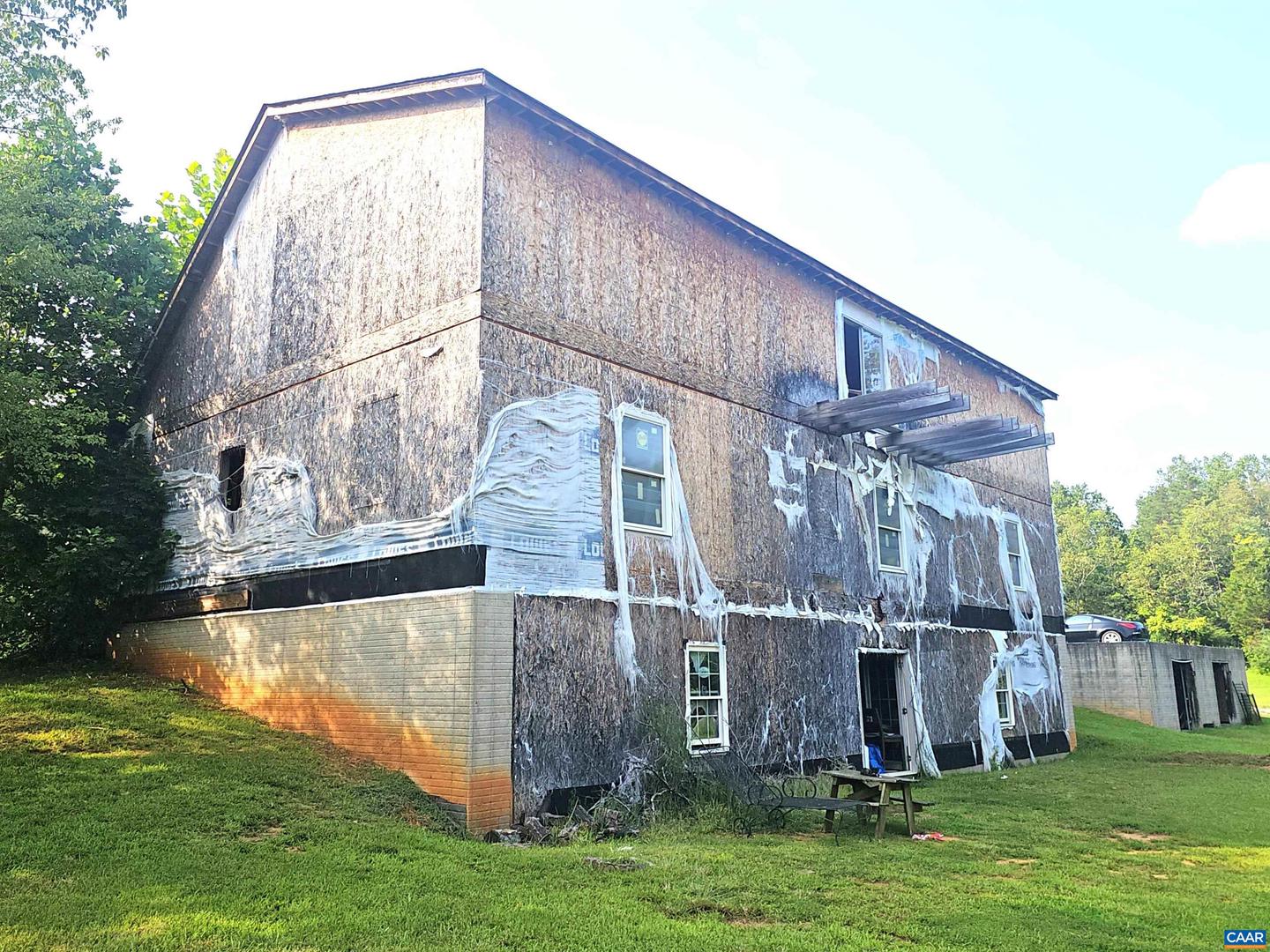 2018 PARKER MOUNTAIN RD, STANARDSVILLE, Virginia 22973, 3 Bedrooms Bedrooms, ,2 BathroomsBathrooms,Residential,For sale,2018 PARKER MOUNTAIN RD,667768 MLS # 667768