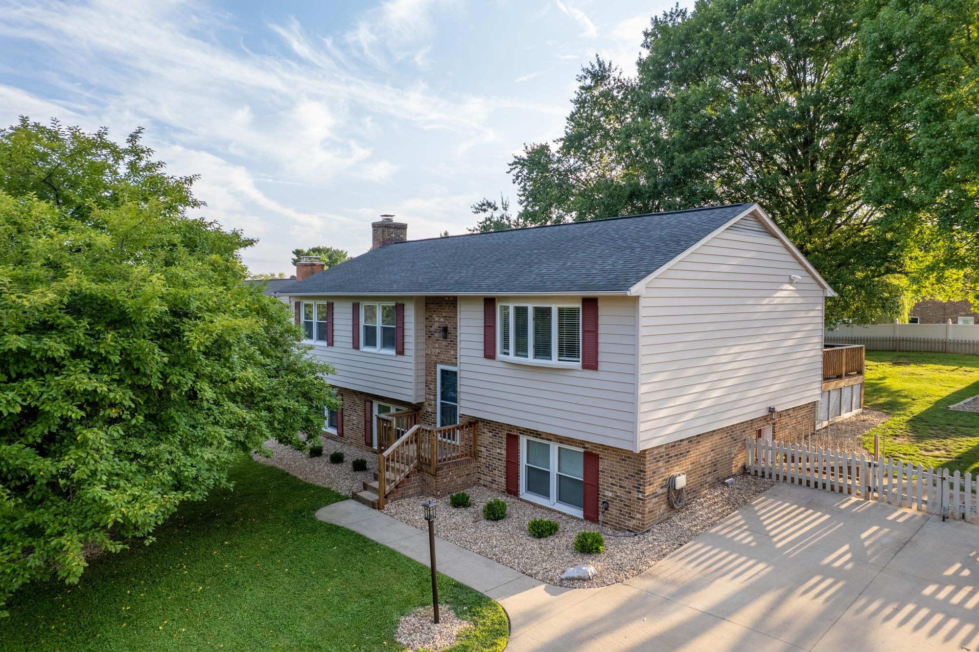 928 BROADVIEW DR, HARRISONBURG, Virginia 22802, 4 Bedrooms Bedrooms, ,3 BathroomsBathrooms,Residential,928 BROADVIEW DR,667773 MLS # 667773