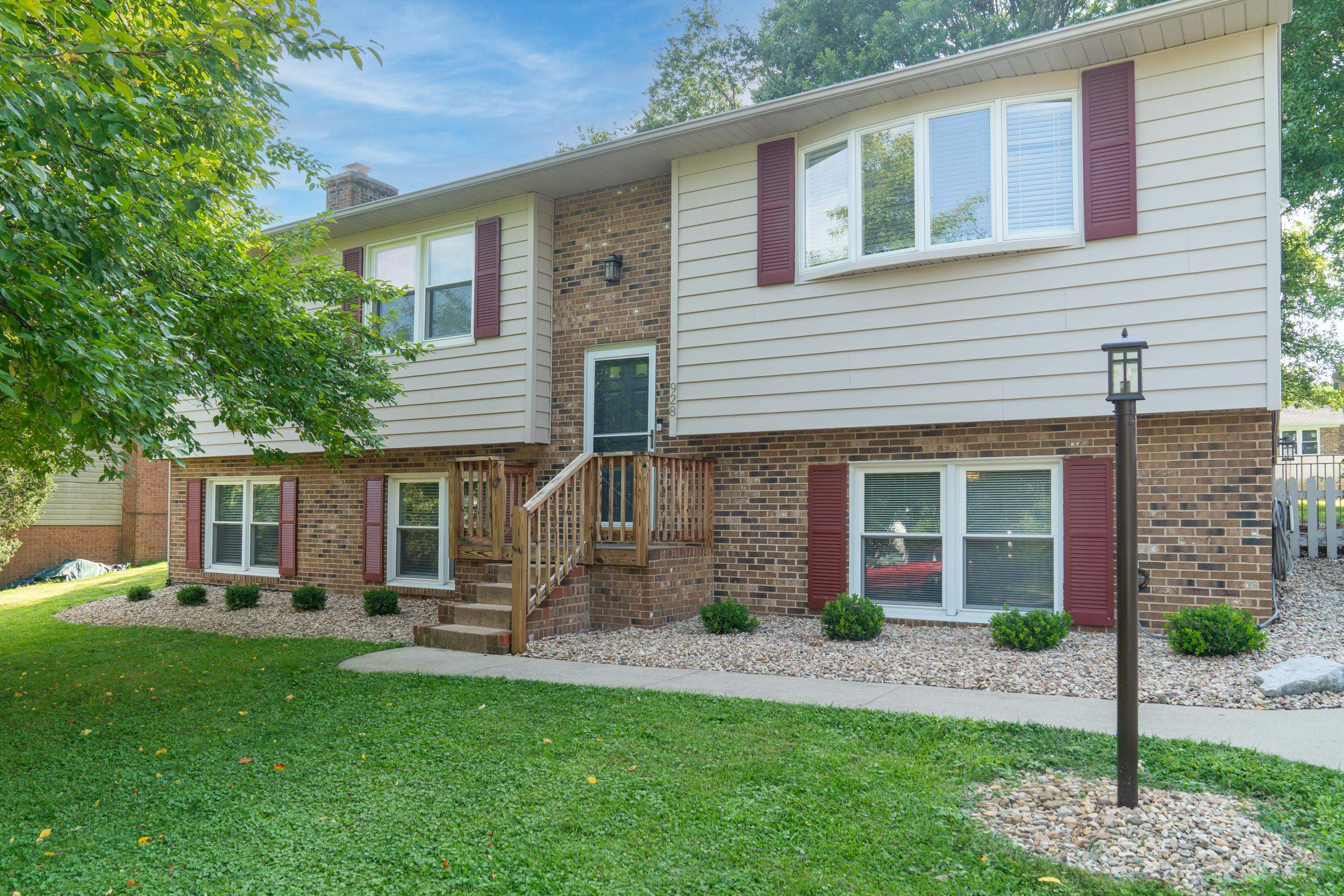 928 BROADVIEW DR, HARRISONBURG, Virginia 22802, 4 Bedrooms Bedrooms, ,3 BathroomsBathrooms,Residential,928 BROADVIEW DR,667773 MLS # 667773