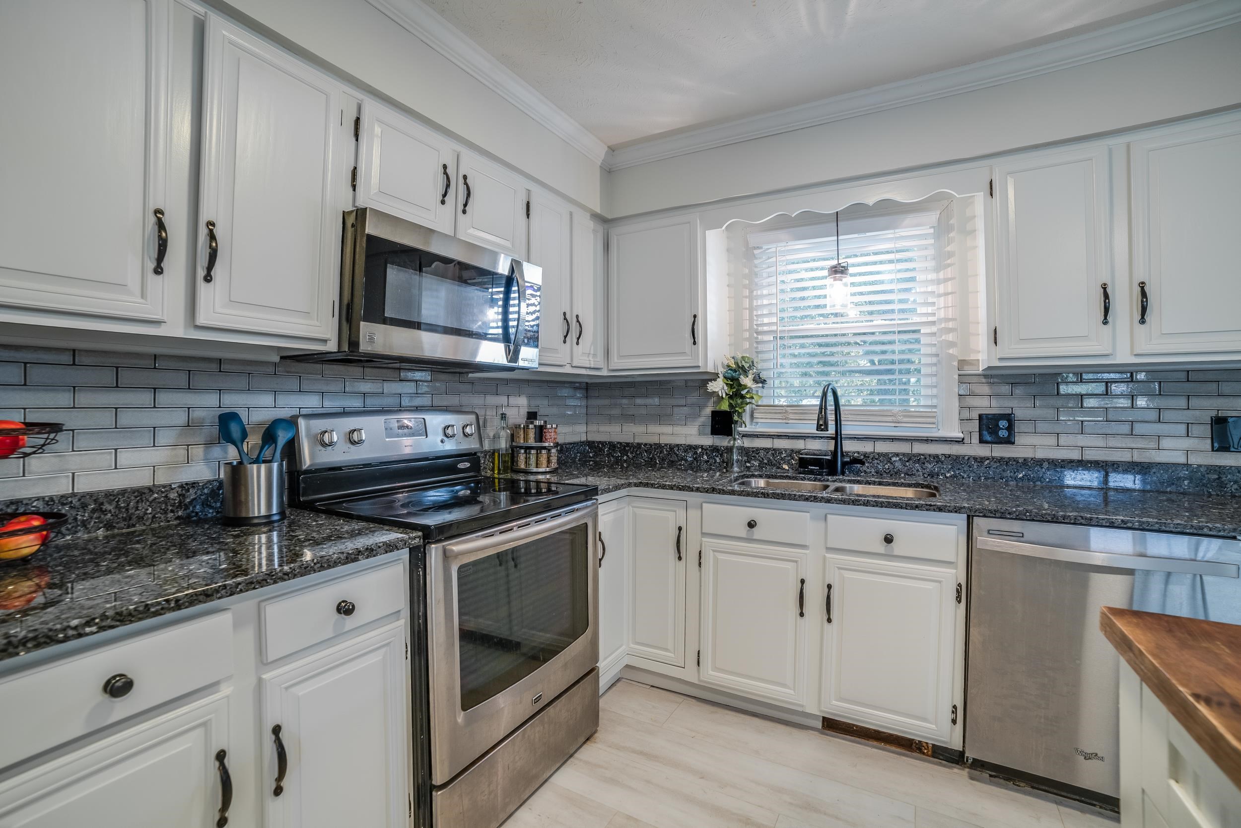 928 BROADVIEW DR, HARRISONBURG, Virginia 22802, 4 Bedrooms Bedrooms, ,3 BathroomsBathrooms,Residential,928 BROADVIEW DR,667773 MLS # 667773
