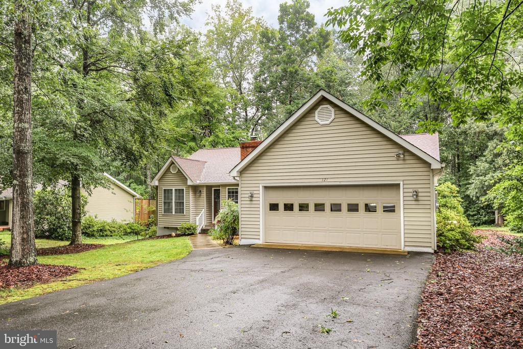 121 JEFFERSON AVE, LOCUST GROVE, Virginia 22508, 3 Bedrooms Bedrooms, ,2 BathroomsBathrooms,Residential,121 JEFFERSON AVE,VAOR2009920 MLS # VAOR2009920
