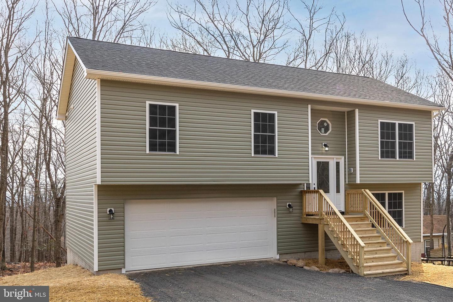 201 WINCHESTER DR, WINCHESTER, Virginia 22602, 3 Bedrooms Bedrooms, ,2 BathroomsBathrooms,Residential,For sale,201 WINCHESTER DR,VAFV2035384 MLS # VAFV2035384