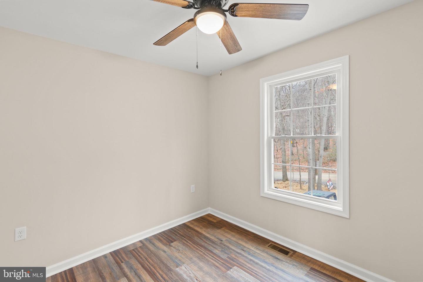 201 WINCHESTER DR, WINCHESTER, Virginia 22602, 3 Bedrooms Bedrooms, ,2 BathroomsBathrooms,Residential,For sale,201 WINCHESTER DR,VAFV2035384 MLS # VAFV2035384