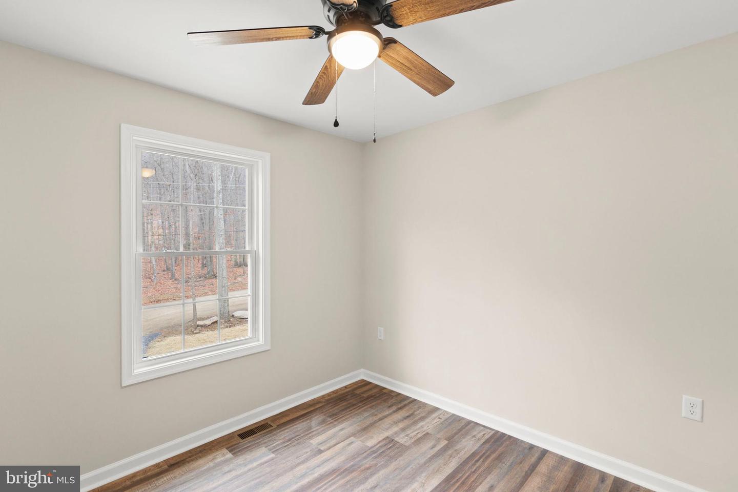 201 WINCHESTER DR, WINCHESTER, Virginia 22602, 3 Bedrooms Bedrooms, ,2 BathroomsBathrooms,Residential,For sale,201 WINCHESTER DR,VAFV2035384 MLS # VAFV2035384