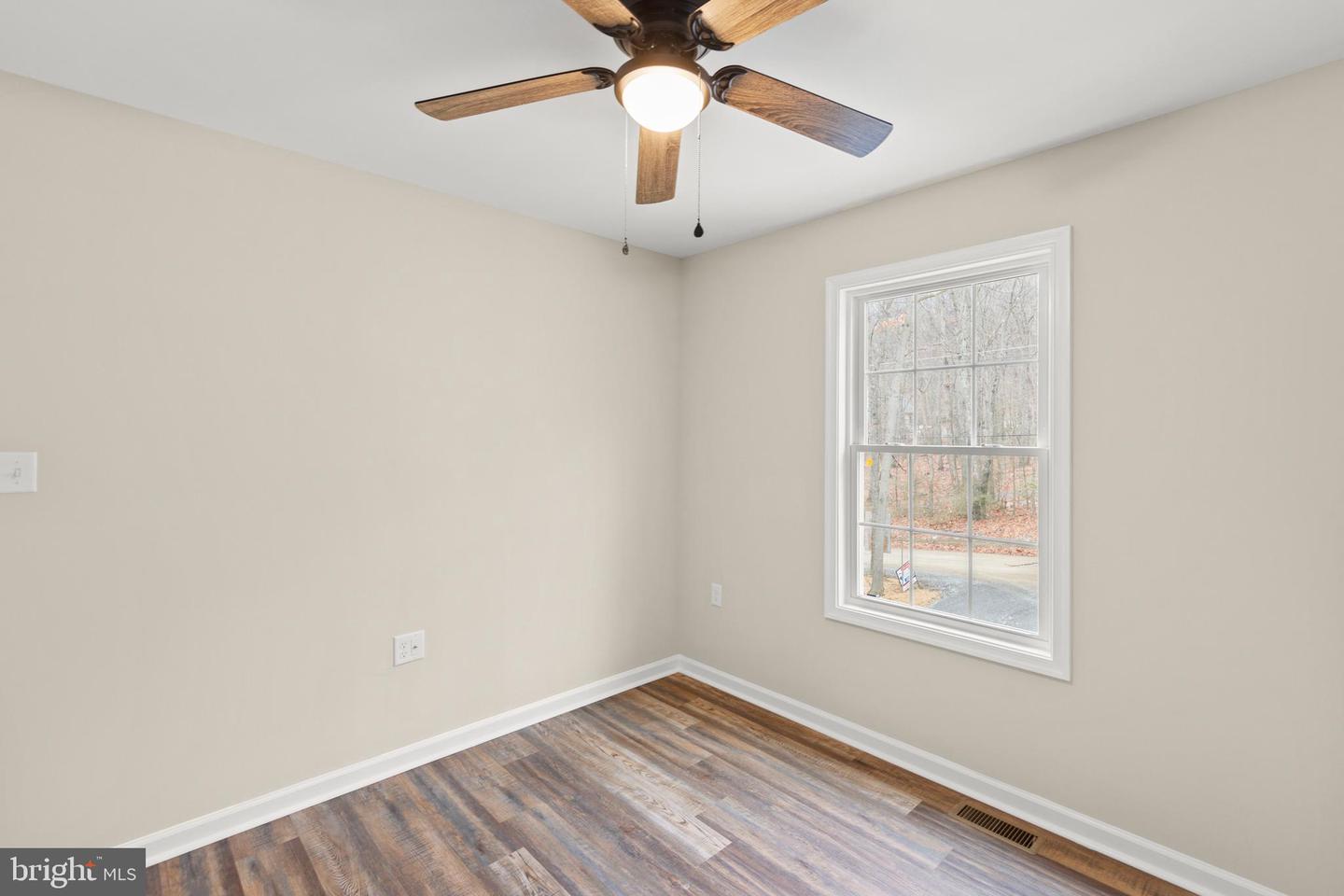 201 WINCHESTER DR, WINCHESTER, Virginia 22602, 3 Bedrooms Bedrooms, ,2 BathroomsBathrooms,Residential,For sale,201 WINCHESTER DR,VAFV2035384 MLS # VAFV2035384