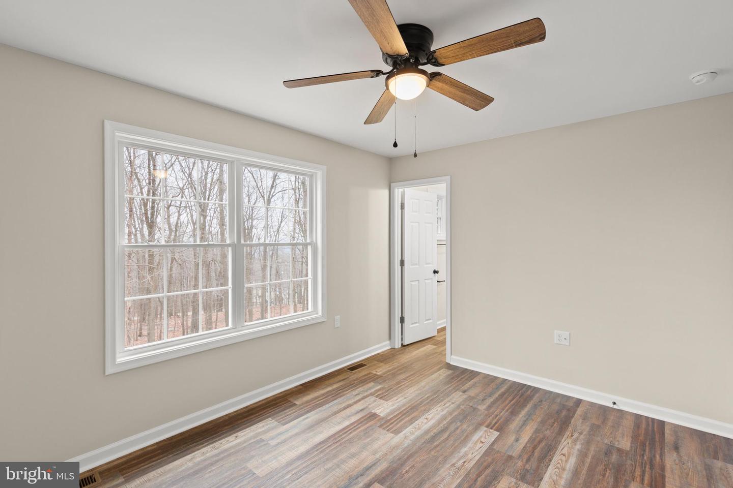 201 WINCHESTER DR, WINCHESTER, Virginia 22602, 3 Bedrooms Bedrooms, ,2 BathroomsBathrooms,Residential,For sale,201 WINCHESTER DR,VAFV2035384 MLS # VAFV2035384