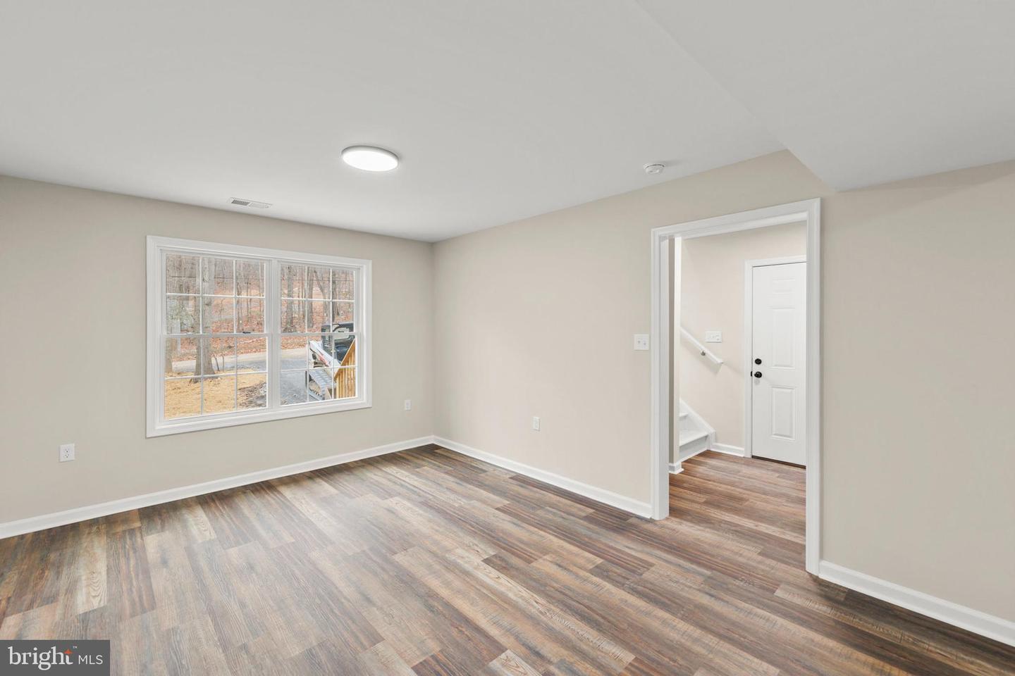 201 WINCHESTER DR, WINCHESTER, Virginia 22602, 3 Bedrooms Bedrooms, ,2 BathroomsBathrooms,Residential,For sale,201 WINCHESTER DR,VAFV2035384 MLS # VAFV2035384