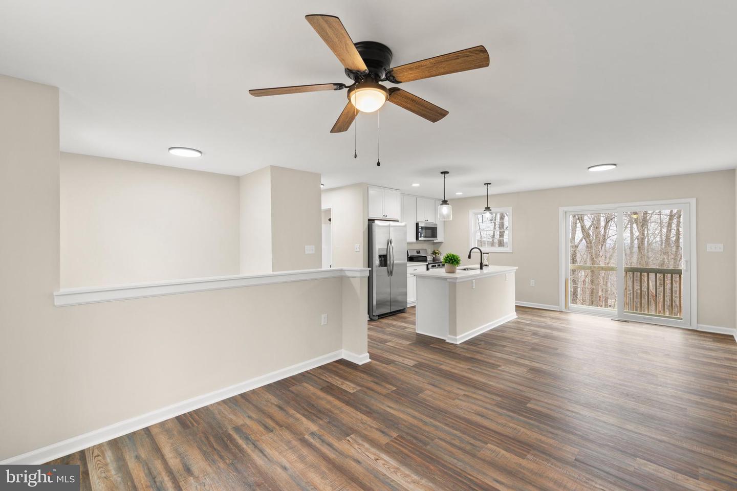 201 WINCHESTER DR, WINCHESTER, Virginia 22602, 3 Bedrooms Bedrooms, ,2 BathroomsBathrooms,Residential,For sale,201 WINCHESTER DR,VAFV2035384 MLS # VAFV2035384