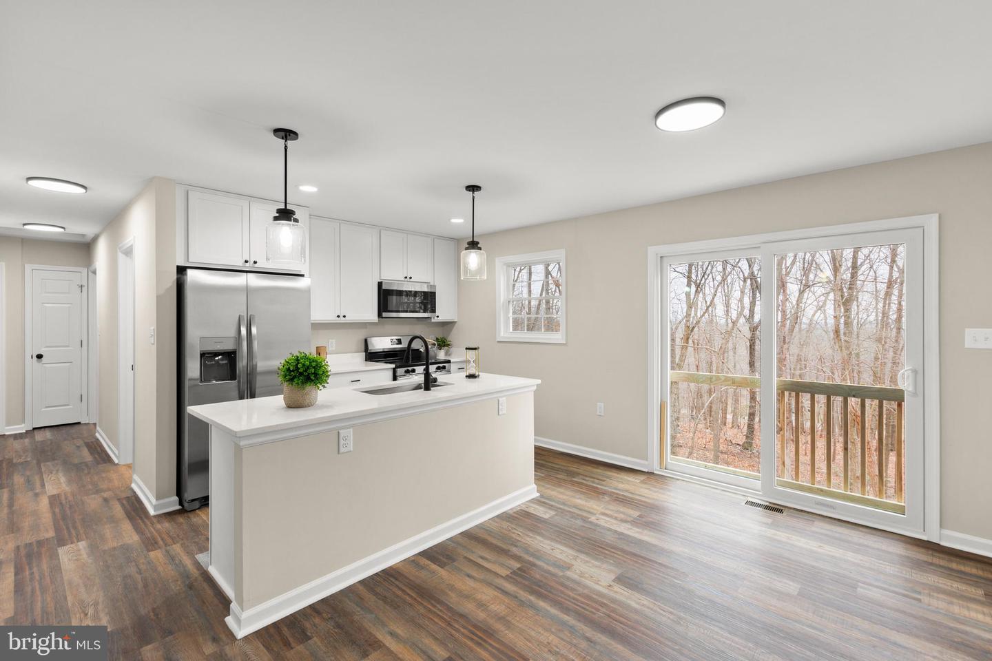 201 WINCHESTER DR, WINCHESTER, Virginia 22602, 3 Bedrooms Bedrooms, ,2 BathroomsBathrooms,Residential,For sale,201 WINCHESTER DR,VAFV2035384 MLS # VAFV2035384