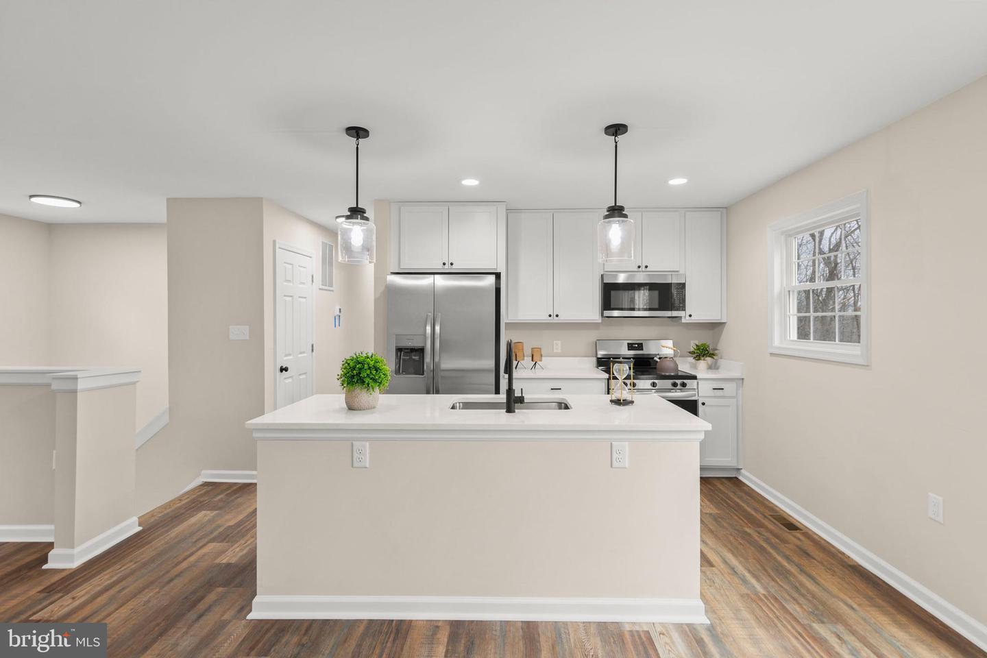 201 WINCHESTER DR, WINCHESTER, Virginia 22602, 3 Bedrooms Bedrooms, ,2 BathroomsBathrooms,Residential,For sale,201 WINCHESTER DR,VAFV2035384 MLS # VAFV2035384