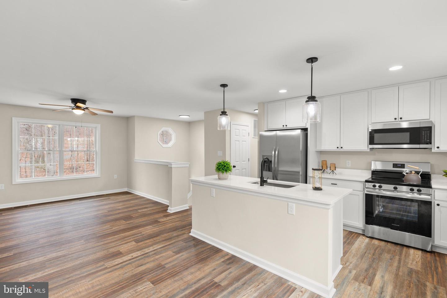 201 WINCHESTER DR, WINCHESTER, Virginia 22602, 3 Bedrooms Bedrooms, ,2 BathroomsBathrooms,Residential,For sale,201 WINCHESTER DR,VAFV2035384 MLS # VAFV2035384