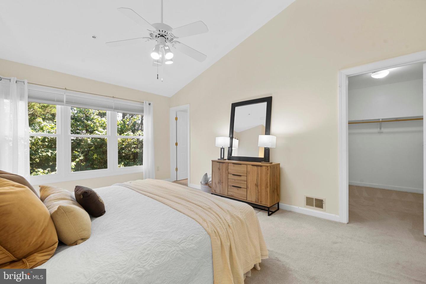 6220 SQUIRES HILL DR, FALLS CHURCH, Virginia 22044, 3 Bedrooms Bedrooms, ,2 BathroomsBathrooms,Residential,For sale,6220 SQUIRES HILL DR,VAFX2258572 MLS # VAFX2258572