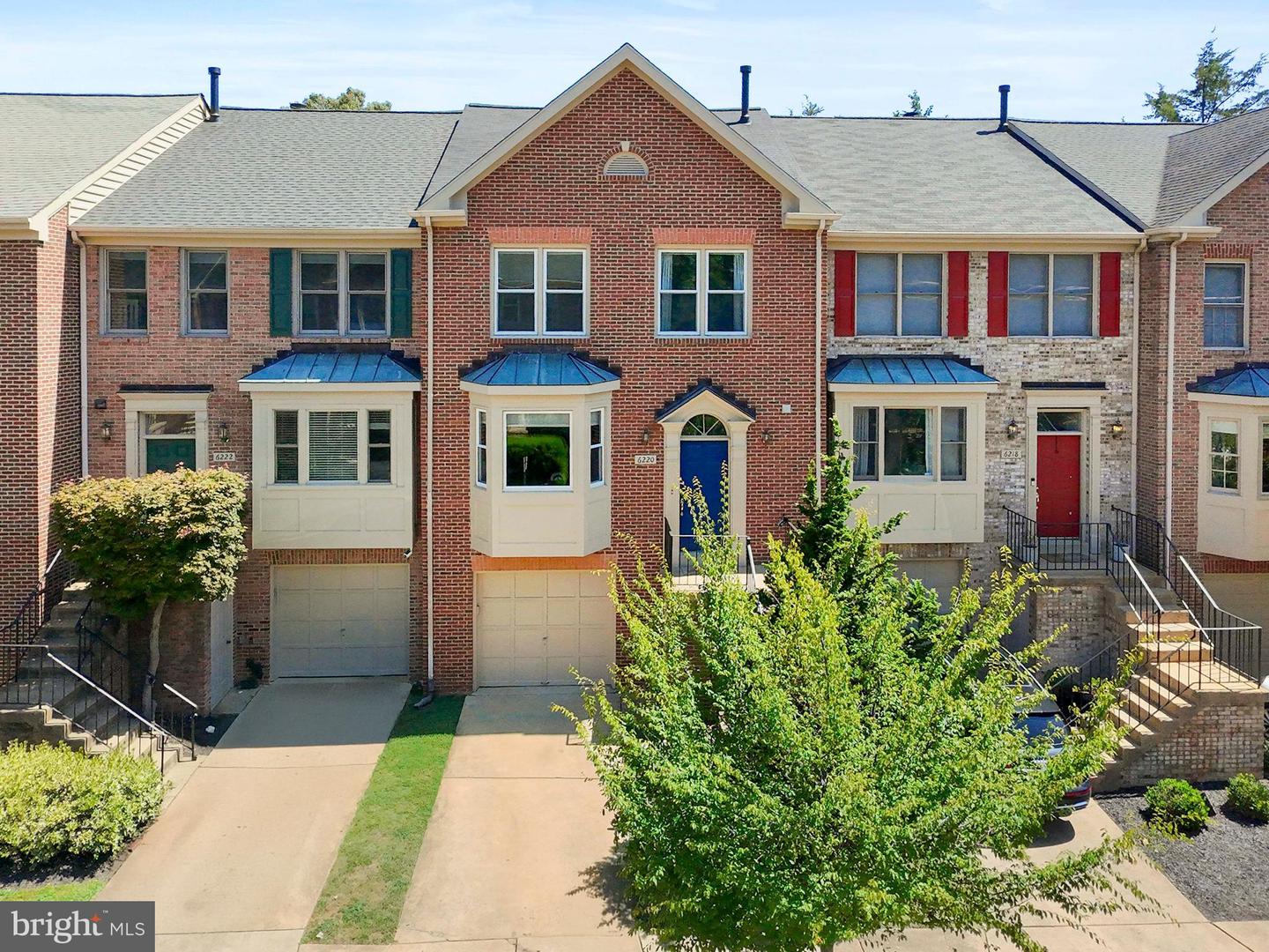 6220 SQUIRES HILL DR, FALLS CHURCH, Virginia 22044, 3 Bedrooms Bedrooms, ,2 BathroomsBathrooms,Residential,For sale,6220 SQUIRES HILL DR,VAFX2258572 MLS # VAFX2258572