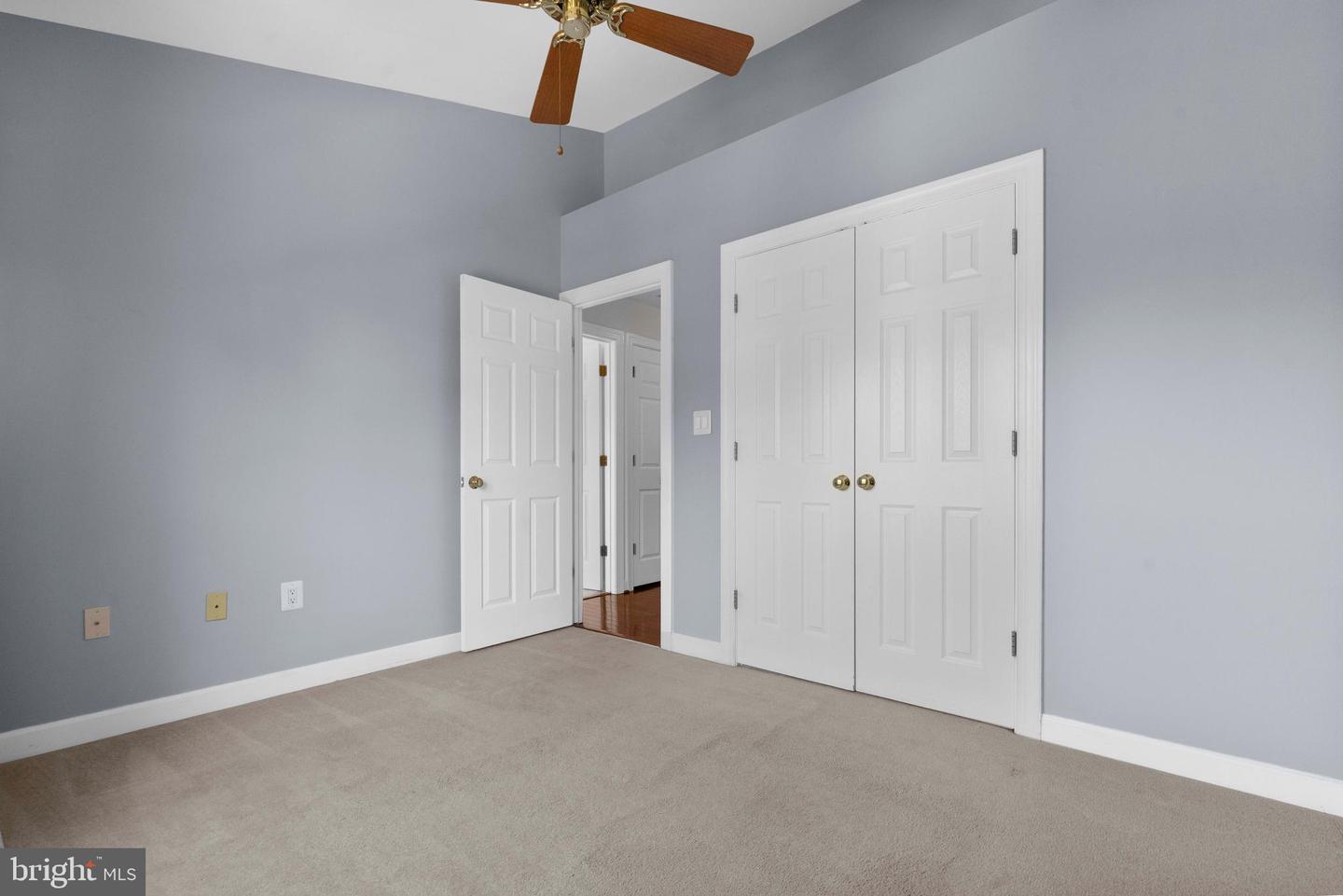 6220 SQUIRES HILL DR, FALLS CHURCH, Virginia 22044, 3 Bedrooms Bedrooms, ,2 BathroomsBathrooms,Residential,For sale,6220 SQUIRES HILL DR,VAFX2258572 MLS # VAFX2258572