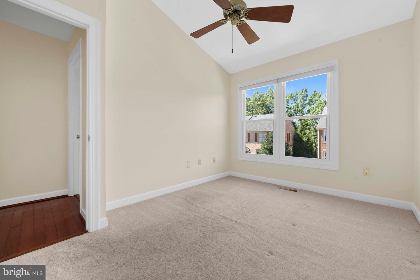 6220 SQUIRES HILL DR, FALLS CHURCH, Virginia 22044, 3 Bedrooms Bedrooms, ,2 BathroomsBathrooms,Residential,For sale,6220 SQUIRES HILL DR,VAFX2258572 MLS # VAFX2258572