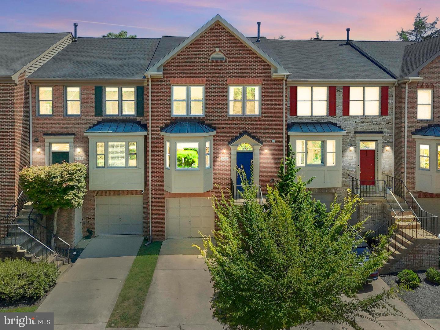 6220 SQUIRES HILL DR, FALLS CHURCH, Virginia 22044, 3 Bedrooms Bedrooms, ,2 BathroomsBathrooms,Residential,For sale,6220 SQUIRES HILL DR,VAFX2258572 MLS # VAFX2258572