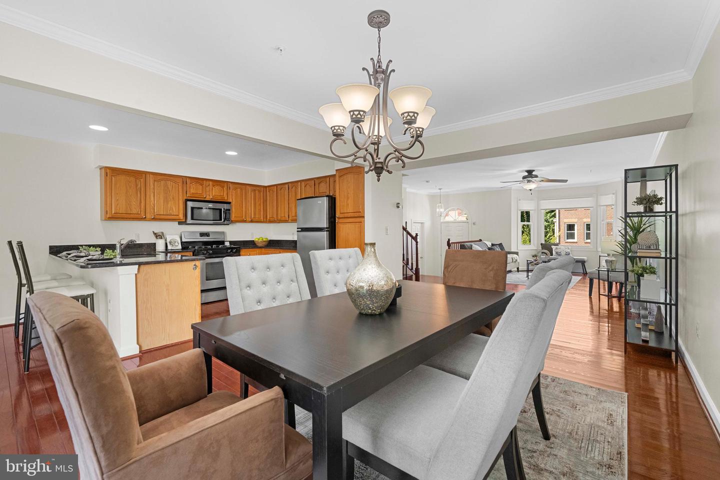 6220 SQUIRES HILL DR, FALLS CHURCH, Virginia 22044, 3 Bedrooms Bedrooms, ,2 BathroomsBathrooms,Residential,For sale,6220 SQUIRES HILL DR,VAFX2258572 MLS # VAFX2258572