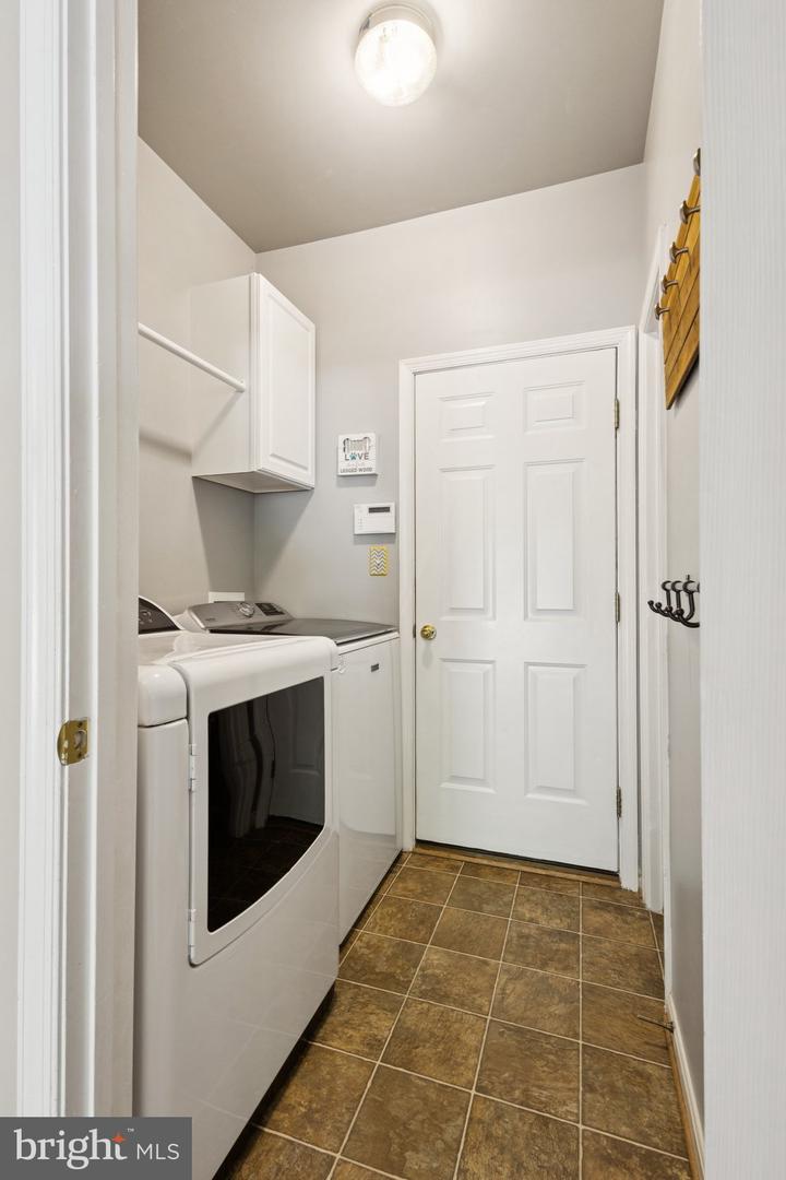 154 ALPINE DR SE, LEESBURG, Virginia 20175, 5 Bedrooms Bedrooms, ,3 BathroomsBathrooms,Residential,For sale,154 ALPINE DR SE,VALO2103696 MLS # VALO2103696