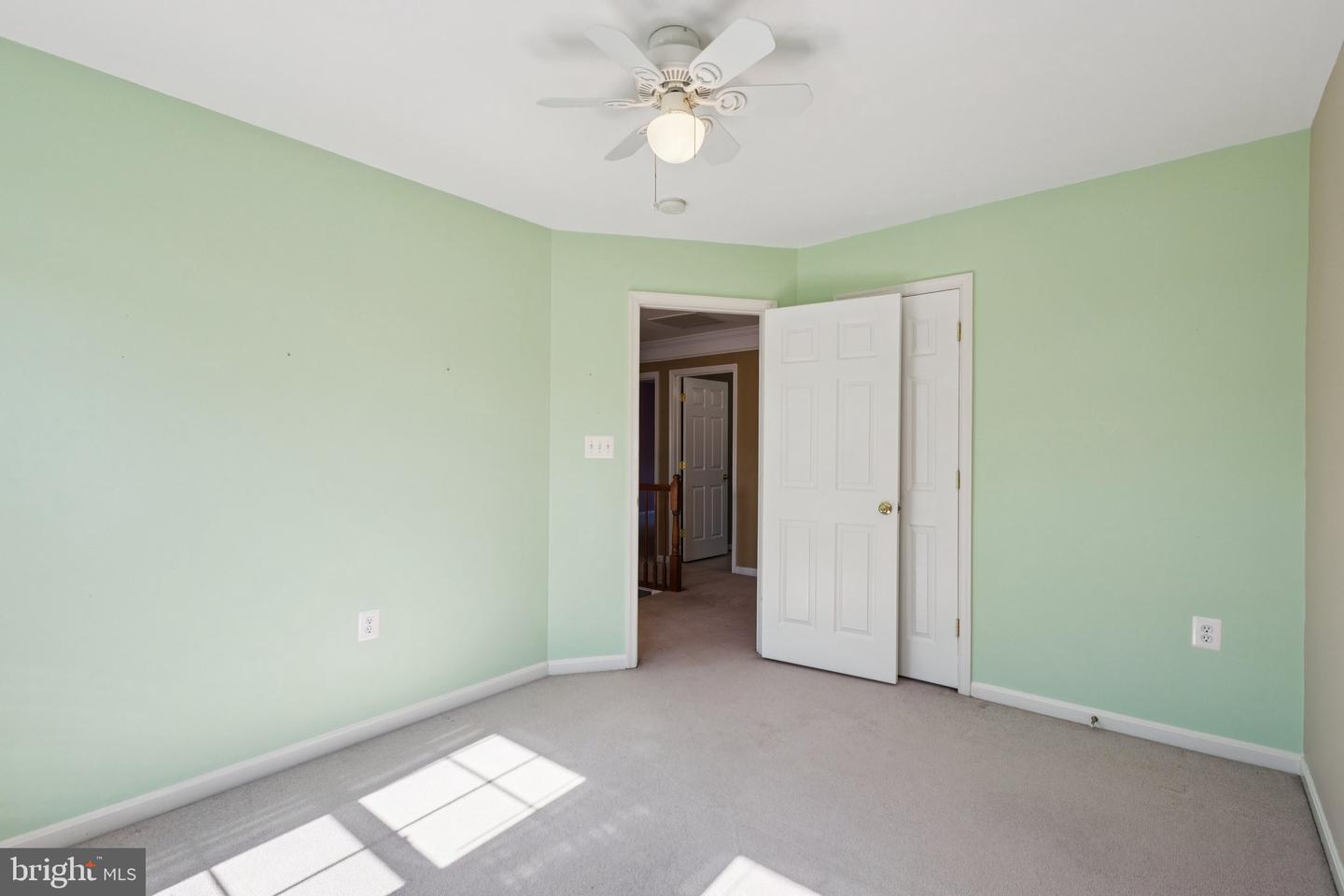 154 ALPINE DR SE, LEESBURG, Virginia 20175, 5 Bedrooms Bedrooms, ,3 BathroomsBathrooms,Residential,For sale,154 ALPINE DR SE,VALO2103696 MLS # VALO2103696