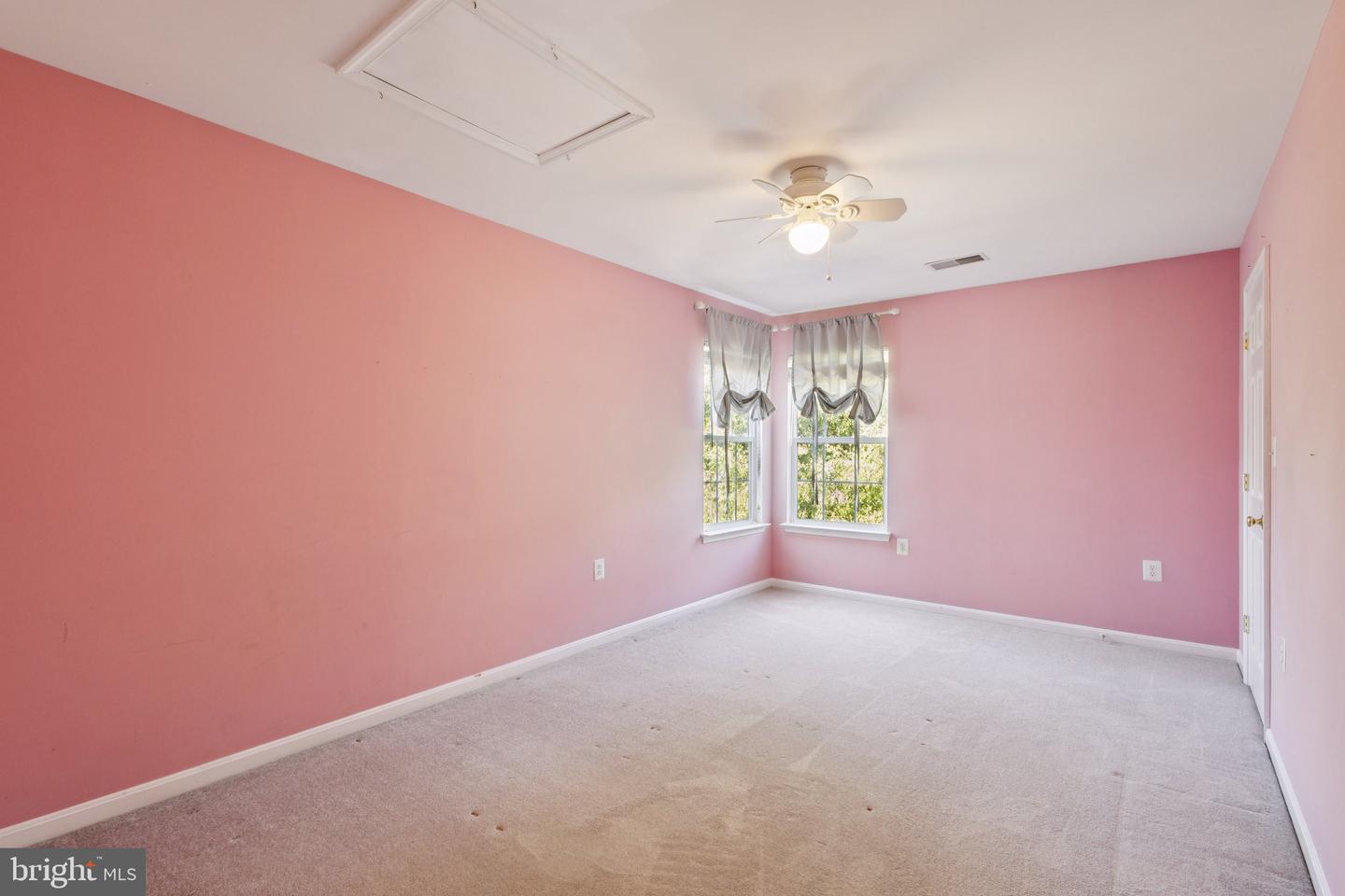 154 ALPINE DR SE, LEESBURG, Virginia 20175, 5 Bedrooms Bedrooms, ,3 BathroomsBathrooms,Residential,For sale,154 ALPINE DR SE,VALO2103696 MLS # VALO2103696