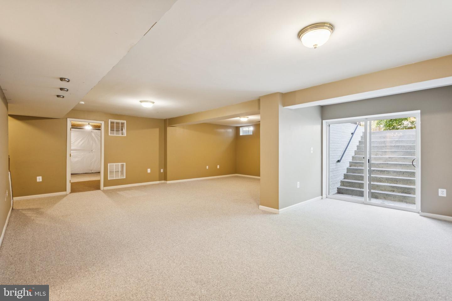 154 ALPINE DR SE, LEESBURG, Virginia 20175, 5 Bedrooms Bedrooms, ,3 BathroomsBathrooms,Residential,For sale,154 ALPINE DR SE,VALO2103696 MLS # VALO2103696